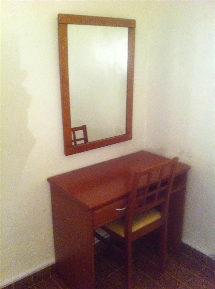 فندق Pensao Modelo Lisboa 2*,